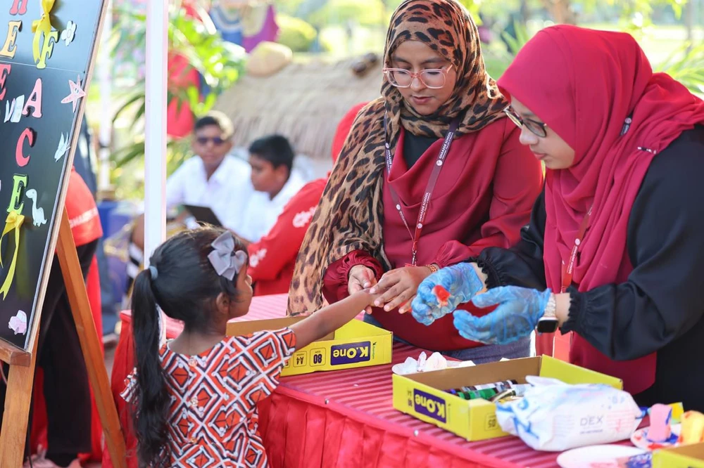 photo for "ޖެނެރޭޝަނަލް ބޭން" ފާހަގަކުރުމަށް ތަޢުލީމީ ވުޒާރާއިން ޚާއްޞަ ކުޑަކުދިންގެ ހަވީރެއް ބާއްވައިފި